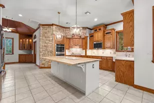 7306 Live Oak Cir, Alvin, TX 77511 - Photo 6
