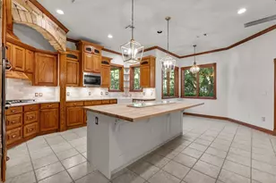 7306 Live Oak Cir, Alvin, TX 77511 - Photo 8