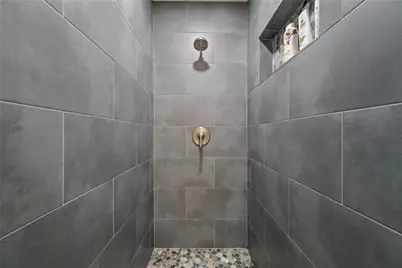 2811 Avenue O 1/2, Galveston, TX 77550 - Photo 18