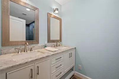 2811 Avenue O 1/2, Galveston, TX 77550 - Photo 16