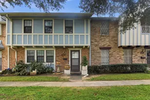 2266 Triway Ln, Houston, TX 77043 - Photo 2