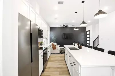 5527 Denmark Street #B, Houston, TX 77028 - Photo 10