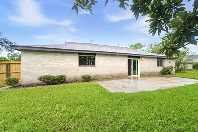 9002 San Jose Avenue, Texas City, TX 77591 - Photo 24