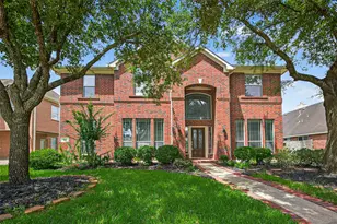 11711 Summer Brook Ct, Pearland, TX 77584 - Photo 2