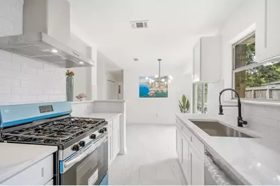 7310 Londres Drive, Houston, TX 77083 - Photo 12