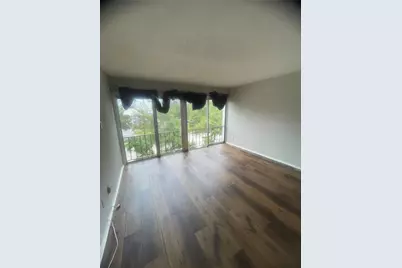 5050 Ambassador Way #314, Houston, TX 77056 - Photo 14