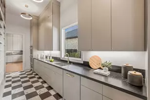 50 Aria Isle Dr, The Woodlands, TX 77380 - Photo 18