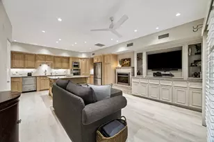 11711 Memorial Dr, Houston, TX 77024 - Photo 2