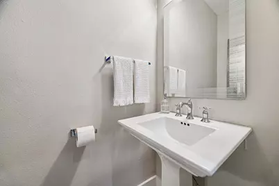 11711 Memorial Drive #95, Houston, TX 77024 - Photo 4