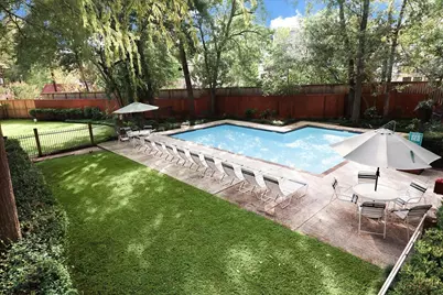 11711 Memorial Drive #95, Houston, TX 77024 - Photo 14