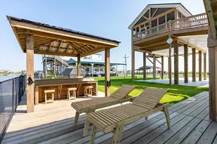 1185 Mabry St, Gilchrist, TX 77617 - Photo 20