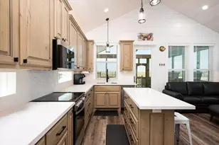 1185 Mabry St, Gilchrist, TX 77617 - Photo 40