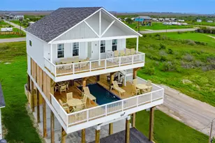 1395 Keith Ave, Gilchrist, TX 77617 - Photo 1