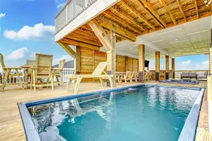 1395 Keith Ave, Gilchrist, TX 77617 - Photo 10