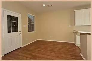 43 Blue Creek Pl, The Woodlands, TX 77382 - Photo 2