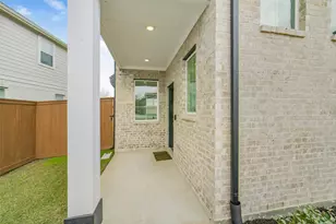 7834 Swooping Swallow Ln, Katy, TX 77493 - Photo 4