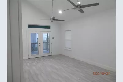 126A 19th Street, Dickinson, TX 77539 - Photo 4