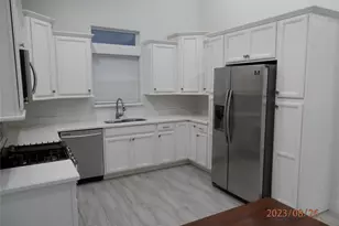 126A 19th St, Dickinson, TX 77539 - Photo 12