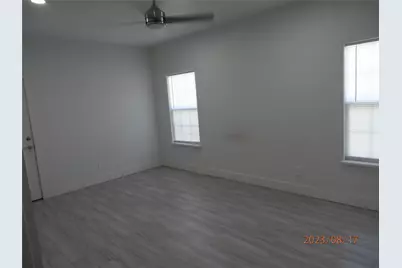 126A 19th Street, Dickinson, TX 77539 - Photo 8