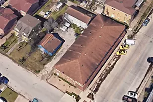 1915 45th St, Galveston, TX 77550 - Photo 12