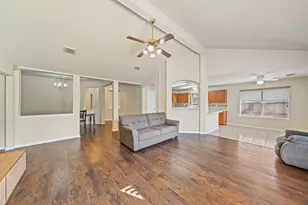 12407 Fox Trace Ln, Houston, TX 77066 - Photo 16