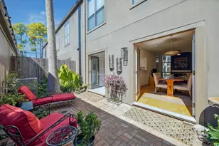 701 Bering Dr, Houston, TX 77057 - Photo 22