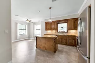 318 Shawnee Dr, Conroe, TX 77316 - Photo 14
