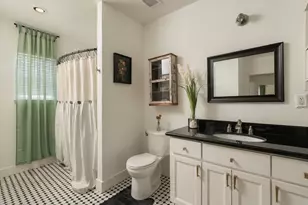 614 Coronado St, Houston, TX 77009 - Photo 14