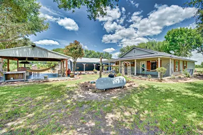 23104 Hopkins Lane, Damon, TX 77430 - Photo 36