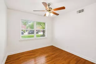 4907 Imperial St, Bellaire, TX 77401 - Photo 14