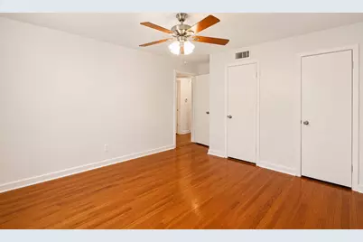 4907 Imperial Street, Bellaire, TX 77401 - Photo 14