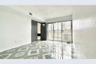 11889 Bobwhite Drive #834, Houston, TX 77035 - Photo 6