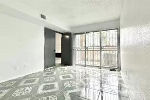 11889 Bob White Dr, Houston, TX 77035 - Photo 6