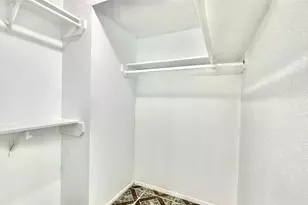 11889 Bob White Dr, Houston, TX 77035 - Photo 8