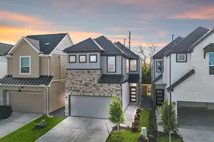 447 Pk Hl Ct, Stafford, TX 77477 - Photo 2