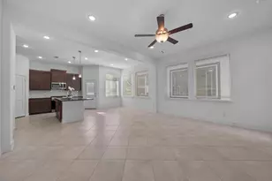 447 Pk Hl Ct, Stafford, TX 77477 - Photo 4