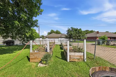 1614 Luza Street, Bryan, TX 77802 - Photo 14