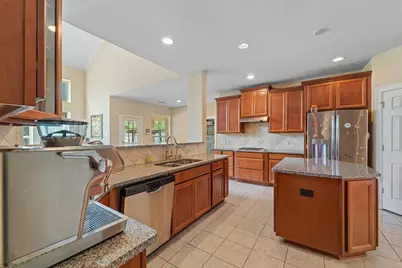5515 Mangrove Creek Lane, Sugar Land, TX 77479 - Photo 10