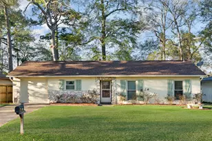 304 Hildred Ave, Conroe, TX 77303 - Photo 1