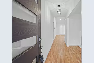10602 Glenfield Court, Houston, TX 77096 - Photo 6