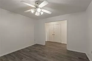 114 Timberline Dr, Huntsville, TX 77320 - Photo 12