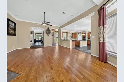 7023 Dusty Rose Circle, Sugar Land, TX 77479 - Photo 16