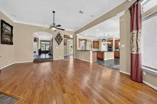 7023 Dusty Rose Cir, Sugar Land, TX 77479 - Photo 16