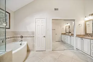 3407 Honeylocust Dr, Sugar Land, TX 77479 - Photo 16