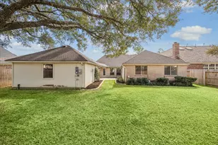 3407 Honeylocust Dr, Sugar Land, TX 77479 - Photo 24