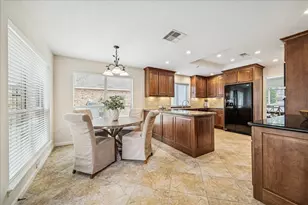 3407 Honeylocust Dr, Sugar Land, TX 77479 - Photo 6