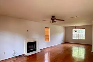 2731 Blue Mist Dr, Sugar Land, TX 77498 - Photo 2