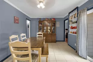 617 Catalpa St, Angleton, TX 77515 - Photo 8