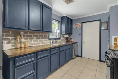 617 Catalpa Street, Angleton, TX 77515 - Photo 8