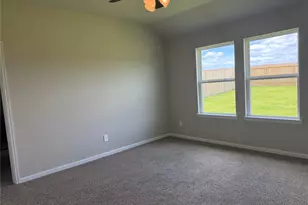 1018 Legrand St, Brenham, TX 77833 - Photo 4